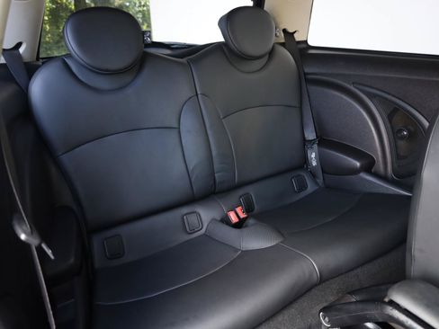 Used 2011 MINI Cooper Hardtop FWD image 19