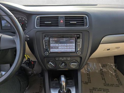 Used 2014 Volkswagen Jetta TDI image 12