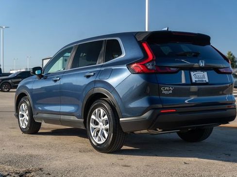 Used 2025 Honda CR-V LX image 5