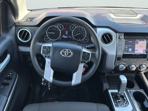 Used 2015 Toyota Tundra SR5 w/ SR5 Upgrade Package RWD image 17