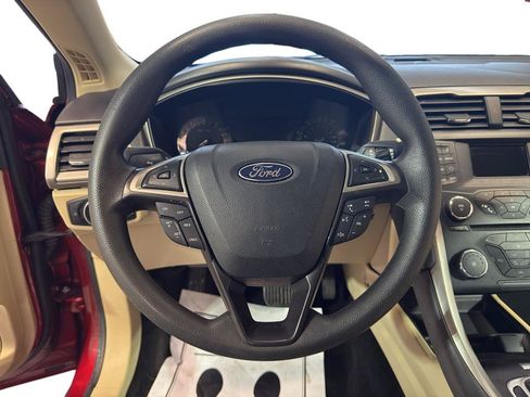 Used 2013 Ford Fusion SE FWD image 15