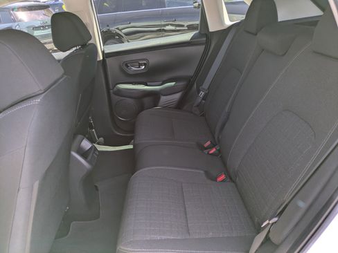 Used 2023 Honda HR-V LX image 11