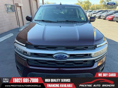 Used 2024 Ford Expedition Max XLT image 7
