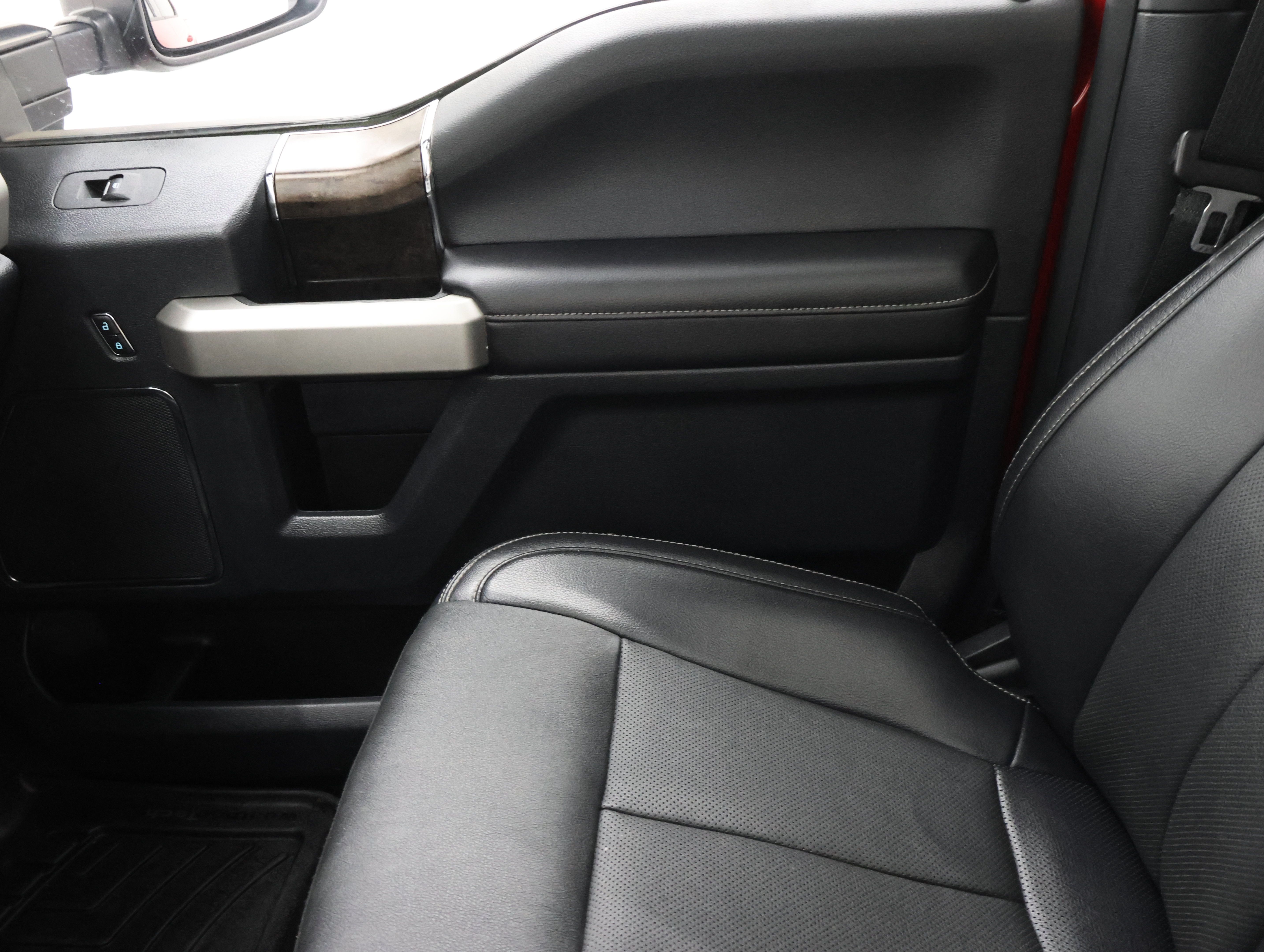 Used 2022 Ford F250 Lariat w/ Tremor Off-Road Package AWD/4WD image 15