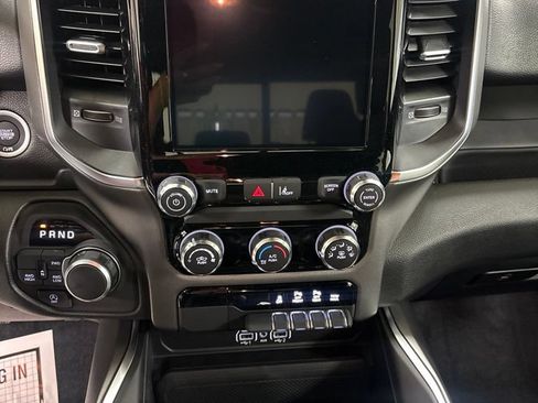 New 2026 RAM 1500 Express AWD/4WD image 13