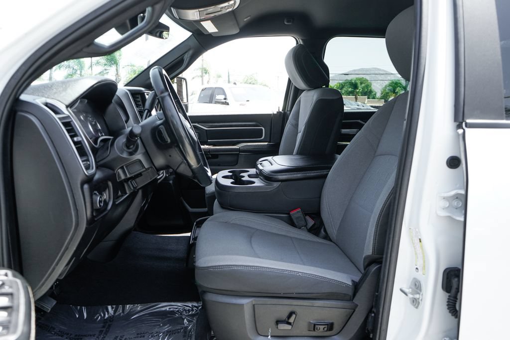 Used 2024 RAM 2500 Big Horn AWD/4WD image 18