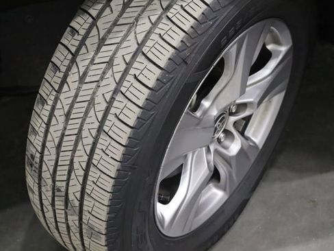 Used 2023 Toyota RAV4 XLE image 39