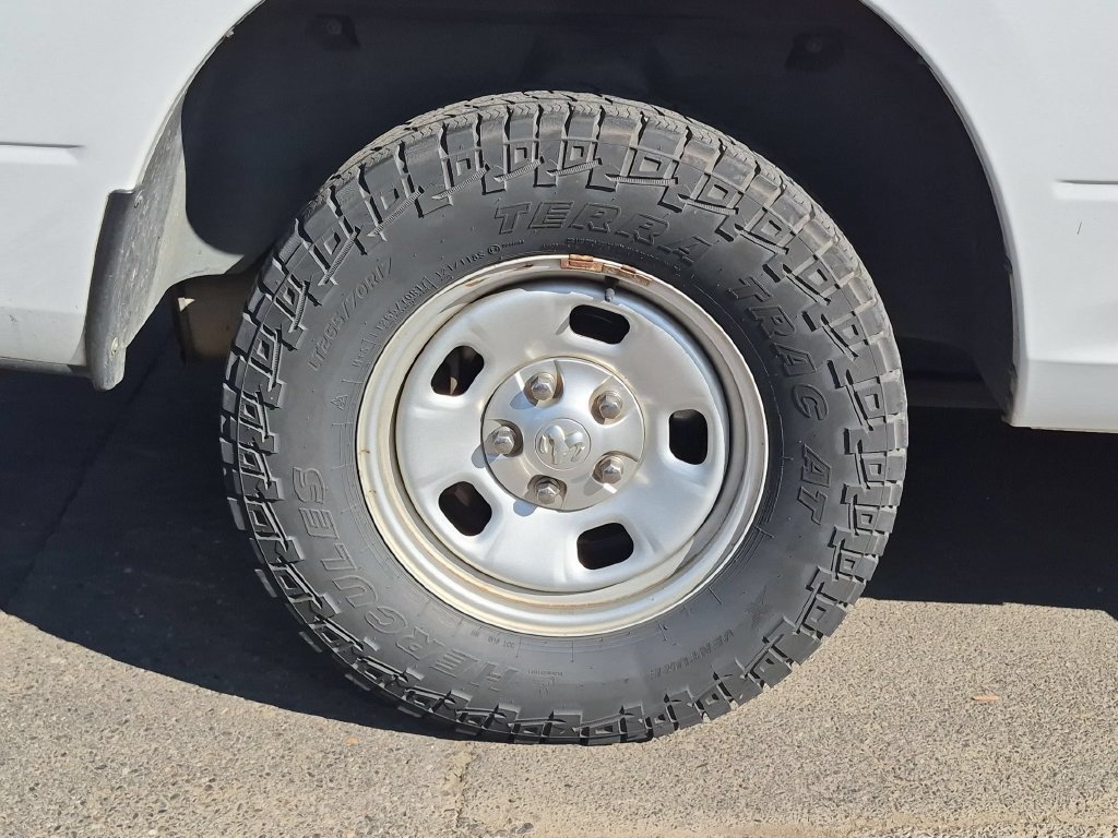 Used 2015 RAM 1500 Tradesman RWD image 9