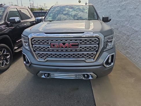 Used 2022 GMC Sierra 1500 Denali w/ Denali Premium Package AWD/4WD image 2