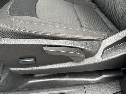 Used 2022 Chevrolet Colorado LT w/ Fleet Safety Package image 13