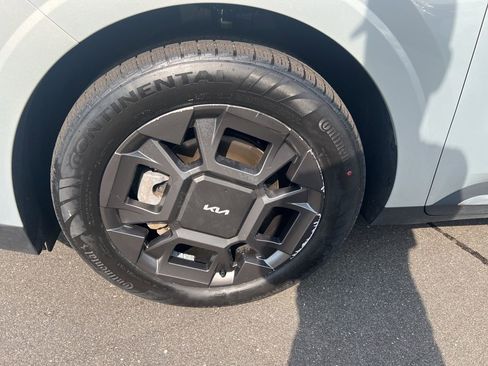 Used 2025 Kia Carnival SX image 61