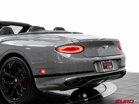 Used 2023 Bentley Continental GT Mulliner image 17