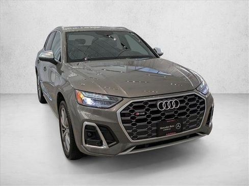 Used 2023 Audi SQ5 Premium Plus w/ Premium Plus Package image 3