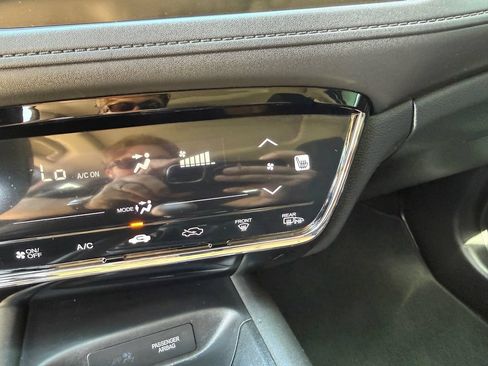 Used 2016 Honda HR-V EX image 34