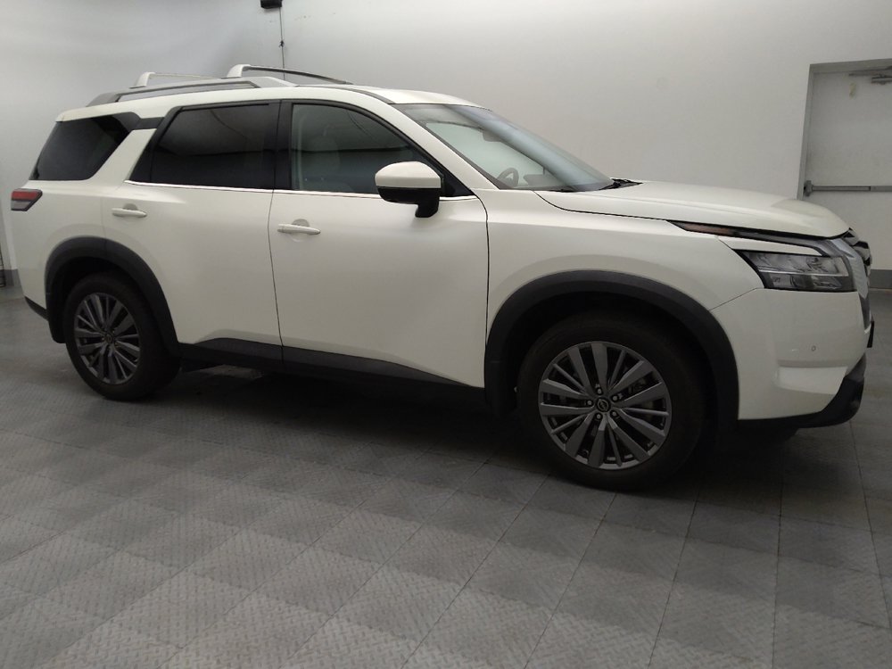 Used 2023 Nissan Pathfinder SL w/ SL Premium Package FWD image 11