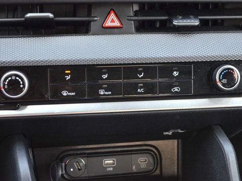 Used 2024 Kia Sportage LX image 29