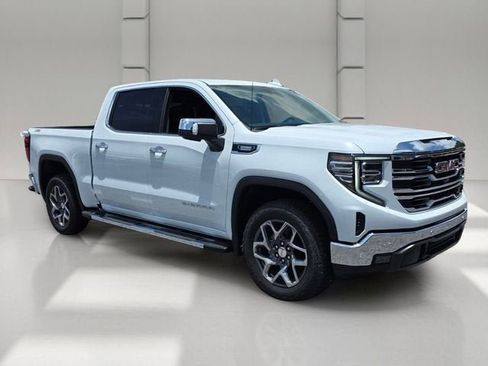 New 2026 GMC Sierra 1500 SLT AWD/4WD image 7