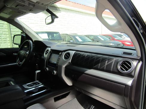 Used 2015 Toyota Tundra Platinum image 12