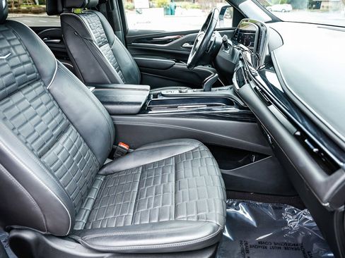 Used 2024 Cadillac Escalade ESV V w/ LPO, Floor Liner Package image 17