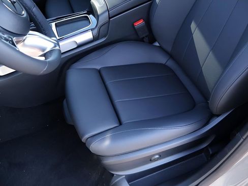 New 2026 Mercedes-Benz GLB 250 4MATIC image 33