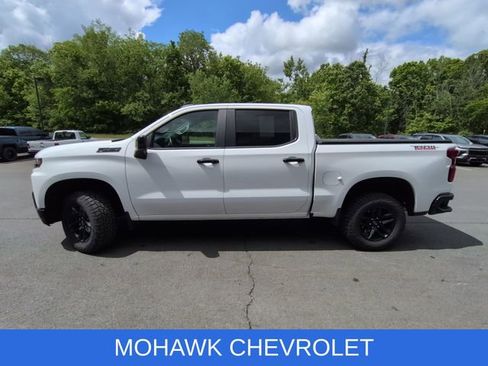 Used 2020 Chevrolet Silverado 1500 LT Trail Boss AWD/4WD image 11