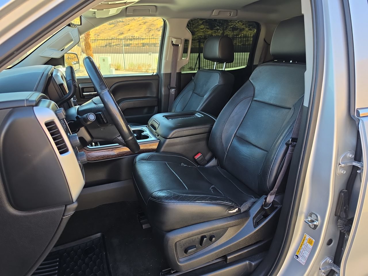 Used 2017 GMC Sierra 1500 SLT AWD/4WD image 19