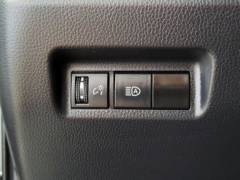 Used 2023 Toyota RAV4 XLE FWD image 23
