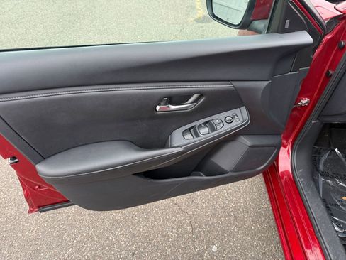 Used 2024 Nissan Sentra SV image 20