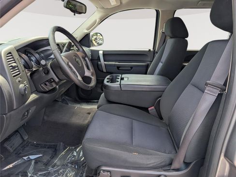 Used 2013 Chevrolet Silverado 2500 LT w/ Z71 Appearance Package AWD/4WD image 16