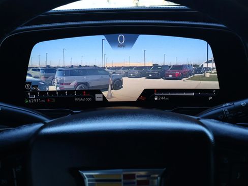 Used 2021 Cadillac Escalade Sport w/ Driver Assist Tech Package image 39