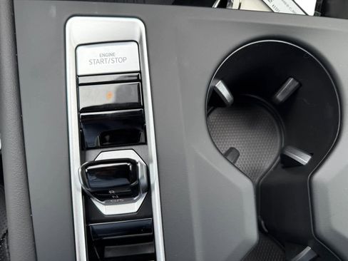 New 2025 Volkswagen Atlas Cross Sport SE image 20