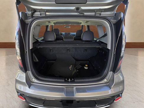 Used 2018 Kia Soul ! image 13
