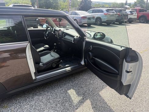 Used 2014 MINI Cooper Clubman FWD image 10