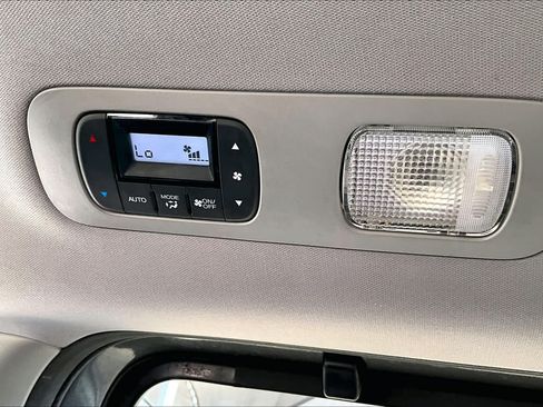 Used 2018 Honda Odyssey Elite image 10