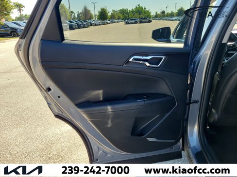 Certified 2025 Kia Sportage EX w/ Premium Package FWD image 14