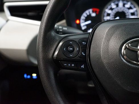 Used 2022 Toyota Corolla LE image 14