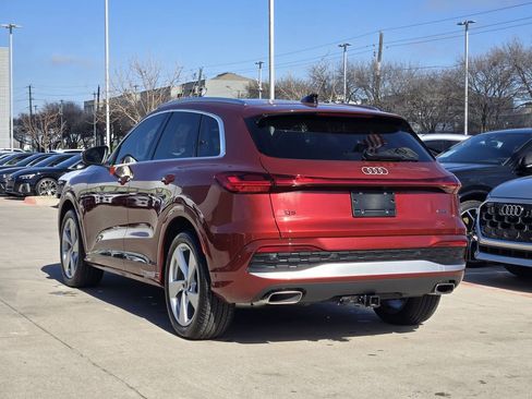 Certified 2025 Audi Q5 Prestige image 11