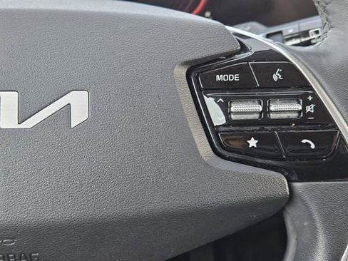 Used 2023 Kia Niro EX w/ EX Cold Weather Package image 29