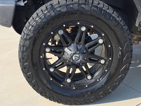Used 2015 Jeep Wrangler Unlimited Sport w/ Quick Order Package 24S AWD/4WD image 10
