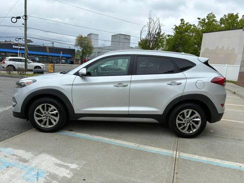 Used 2018 Hyundai Tucson SEL Plus AWD/4WD image 2