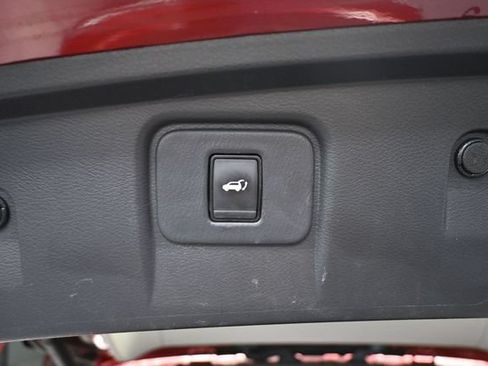Used 2017 Nissan Murano SV AWD/4WD image 40