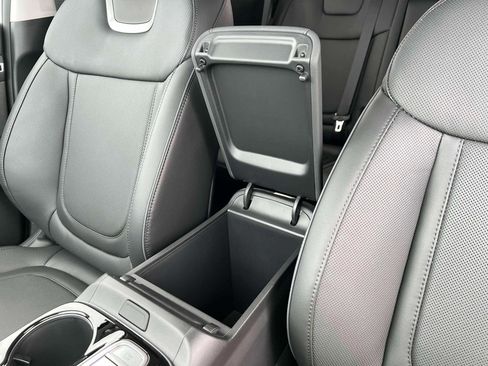 New 2024 Hyundai Tucson Limited image 18