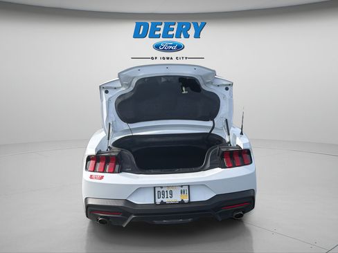 Used 2025 Ford Mustang GT Premium RWD image 25
