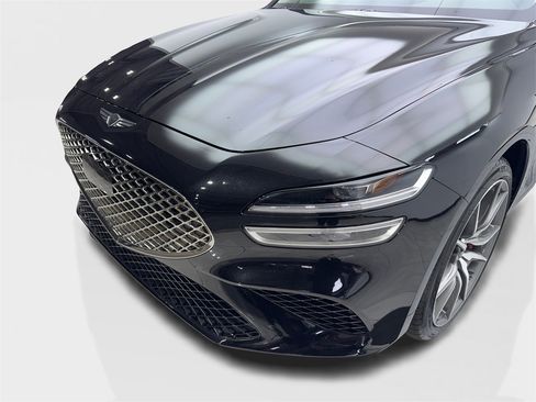 Used 2025 Genesis G70 2.5T image 16