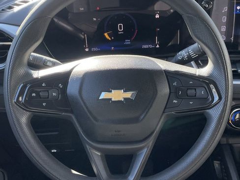 Used 2025 Chevrolet TrailBlazer LT image 12