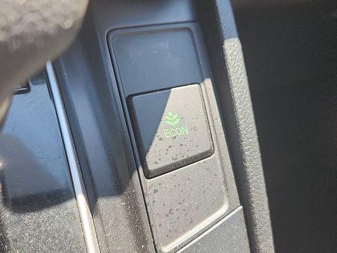 Used 2019 Honda CR-V LX image 18
