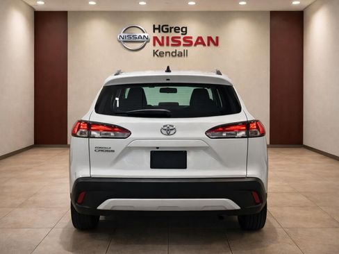 Used 2022 Toyota Corolla Cross L FWD image 6