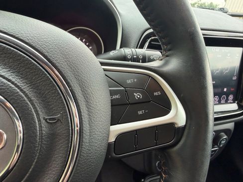 Used 2019 Jeep Compass Limited AWD/4WD image 34