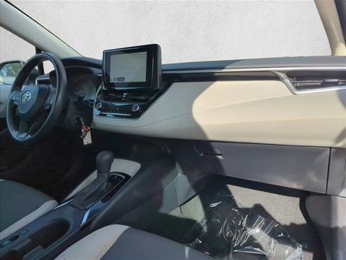 Used 2023 Toyota Corolla LE image 23