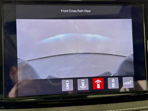 Used 2022 Chrysler Pacifica Limited image 30